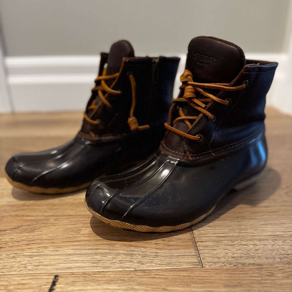 Women’s Sperry Brown and Tan Waterproof Boots - Picture 1 of 8